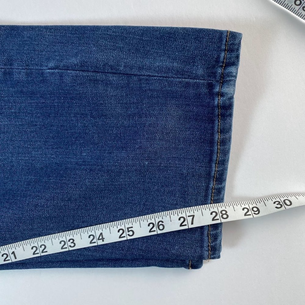 William Rast, blue mid rise Slim Straight jeans, size 12/31 - Picture 8 of 9